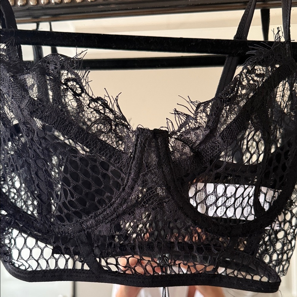 Missguided Black Lace & Mesh Underwire Bralette